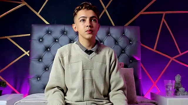 Snapshot of Lian_Miller1_ chatting on November 10, 12:37 pm Lian Miller1 online show from November 10, 12:37 pm