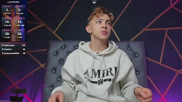 Snapshot of Lian_Miller1_ chatting on November 14, 12:26 pm Lian Miller1 online show from November 14, 12:26 pm