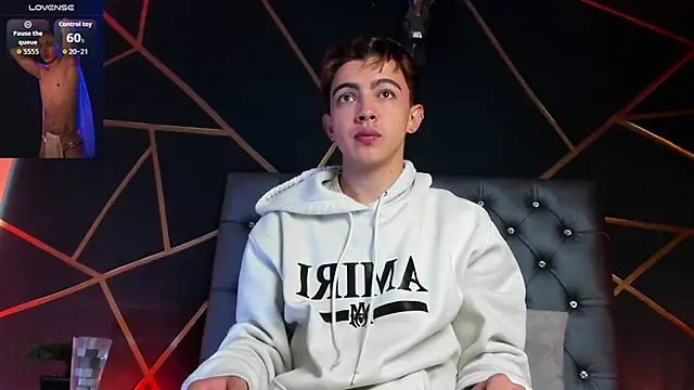 Snapshot of Lian_Miller1_ chatting on December 1, 12:21 pm Lian Miller1 online show from December 1, 12:21 pm