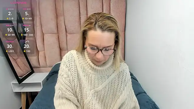 Issa Milf   online show from March 17, 1:14 pm
