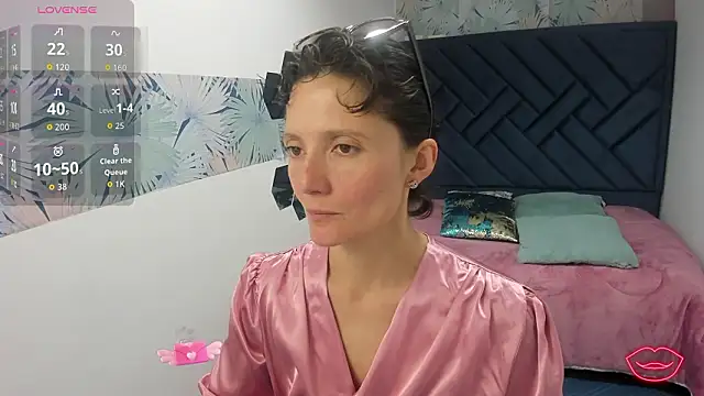 Valery More   online show from February 13, 1:07 pm