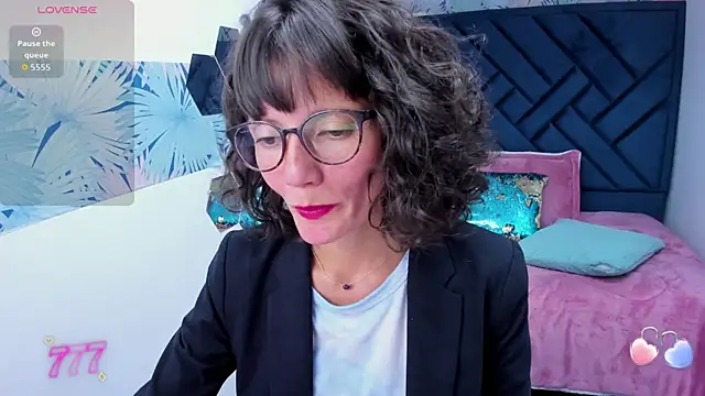Snapshot of Valery_More__ chatting on April 29, 5:30 pm Valery More online show from April 29, 5:30 pm