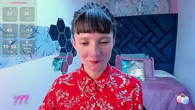 Snapshot of Valery_More__ chatting on May 23, 1:37 pm Valery More online show from May 23, 1:37 pm