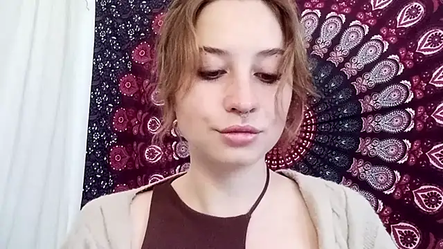 AdalynKiss online show from October 7, 6:10 am