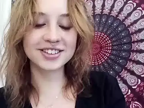 AdalynKiss online show from October 10, 5:28 am