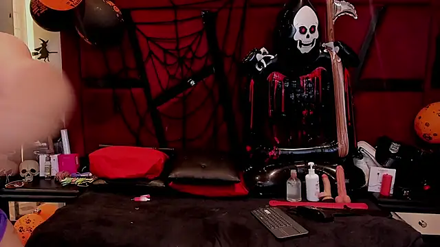 Snapshot of AmbarMonroe chatting on November 2, 11:45 am AmbarMonroe online show from November 2, 11:45 am