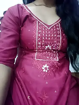 Snapshot of Meenu_rani6 chatting on October 6, 4:37 pm Meenu rani6 online show from October 6, 4:37 pm