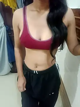 Snapshot of Meenu_rani6 chatting on November 16, 5:07 pm Meenu rani6 online show from November 16, 5:07 pm