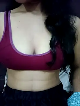 Snapshot of Meenu_rani6 chatting on December 14, 4:56 pm Meenu rani6 online show from December 14, 4:56 pm