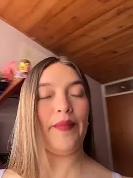 Miia Millerr online show from November 19, 5:46 pm