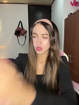 lunaa kiss19 online show from October 8, 1:47 am