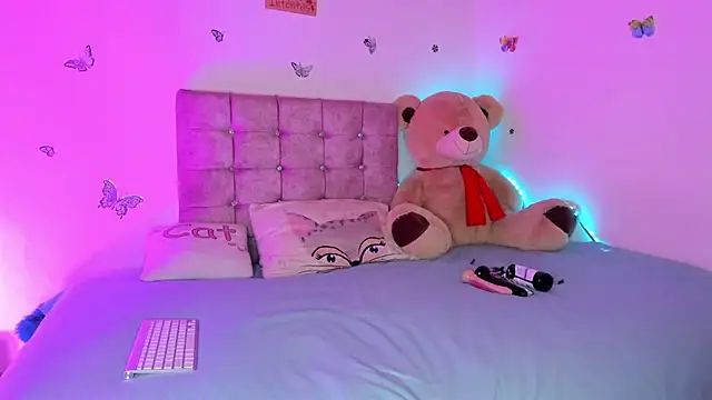 Lia Roses3x online show from December 4, 3:16 am