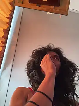 MadamLeRouge online show from July 10, 1:58 pm