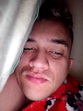 Snapshot of Bajisb717 chatting on December 15, 11:36 am Bajisb717 online show from December 15, 11:36 am