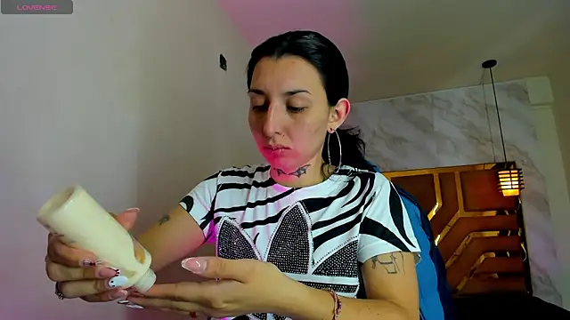 Iris  77 online show from November 8, 2:34 am