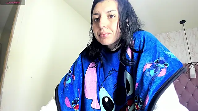 Iris  77 online show from December 18, 12:00 pm