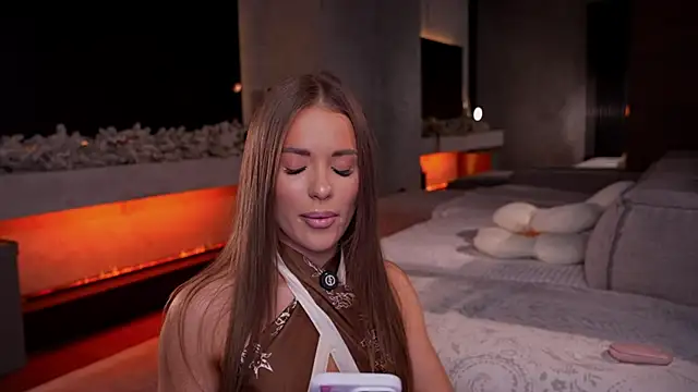 AlexisGraysX online show from January 18, 10:24 pm