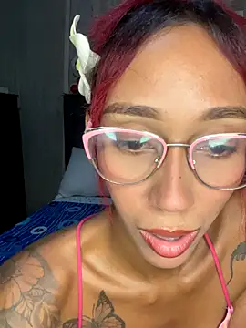 Snapshot of Zasha_Romero chatting on October 21, 3:29 am Zasha Romero online show from October 21, 3:29 am