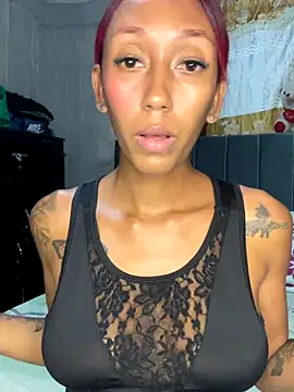 Snapshot of Zasha_Romero chatting on December 15, 4:39 am Zasha Romero online show from December 15, 4:39 am