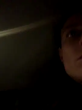 GoldenPussy1329 online show from November 9, 9:35 pm