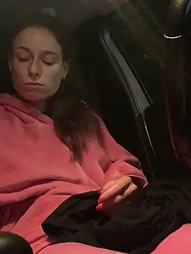 GoldenPussy1329 online show from November 15, 9:11 pm