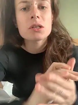 GoldenPussy1329 online show from March 25, 4:57 pm