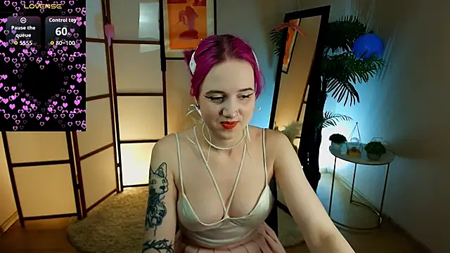 luna son online show from October 7, 9:56 pm