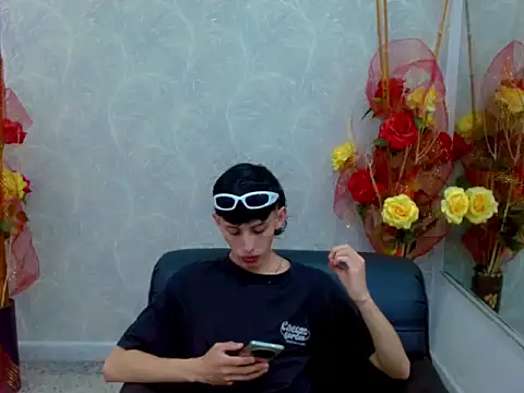 thaigo twink38 online show from October 8, 3:26 am