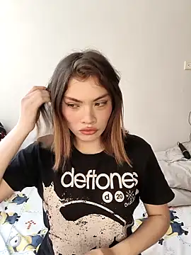 Snapshot of valentine_warm chatting on February 12, 8:26 pm valentine warm online show from February 12, 8:26 pm