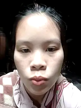 Snapshot of Tuelam_xx chatting on October 6, 3:48 am Tuelam xx online show from October 6, 3:48 am