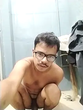 sexybobby13 online show from October 15, 8:58 am