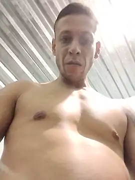 Snapshot of Dani156y chatting on October 23, 9:41 am Dani156y online show from October 23, 9:41 am