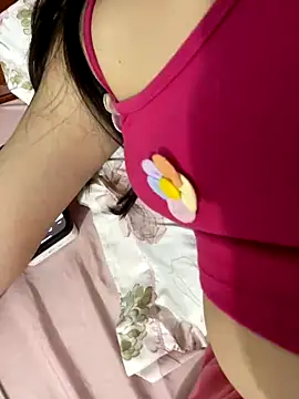 lee ly online show from November 8, 2:39 pm