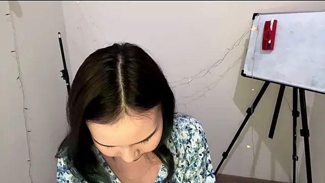 CarollFalick online show from November 28, 7:33 am