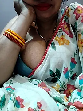 Snapshot of Hot__bhabhi_99 chatting on April 14, 4:51 am Hot bhabhi 99 online show from April 14, 4:51 am