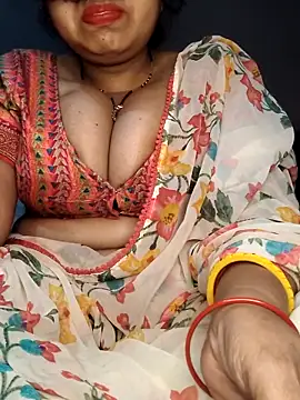 Snapshot of Hot__bhabhi_99 chatting on April 25, 3:53 am Hot bhabhi 99 online show from April 25, 3:53 am