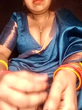 Snapshot of Hot__bhabhi_99 chatting on May 10, 3:44 am Hot bhabhi 99 online show from May 10, 3:44 am