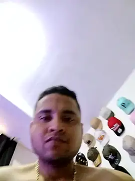 Snapshot of morenito_00987 chatting on January 18, 9:18 pm morenito 00987 online show from January 18, 9:18 pm