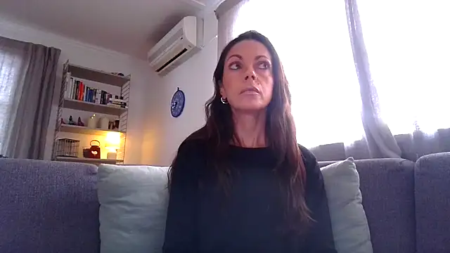 LoveAndRopes online show from February 25, 7:40 am