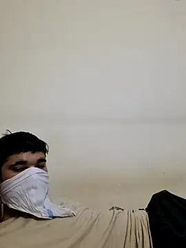 Snapshot of abhi05x chatting on October 2, 8:05 pm abhi05x online show from October 2, 8:05 pm