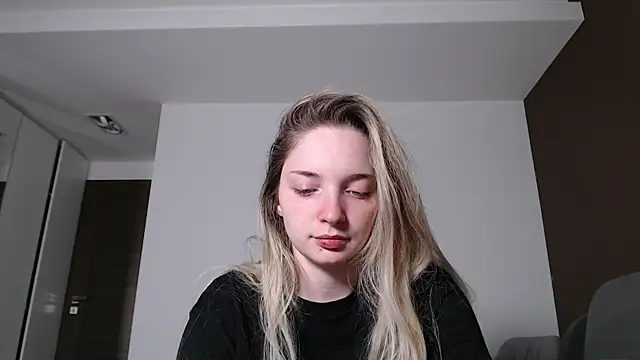 Snapshot of jessicahbelle chatting on June 18, 11:42 pm jessicahbelle online show from June 18, 11:42 pm