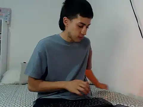 Snapshot of duvan_777 chatting on November 10, 11:48 pm duvan 777 online show from November 10, 11:48 pm