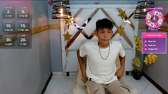 Snapshot of Sammy_Millers chatting on October 1, 7:09 pm Sammy Millers online show from October 1, 7:09 pm