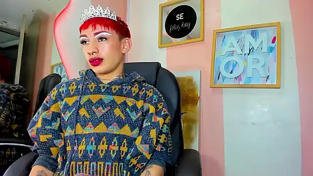 Snapshot of Mila_Leon chatting on March 16, 5:24 am Mila Leon online show from March 16, 5:24 am