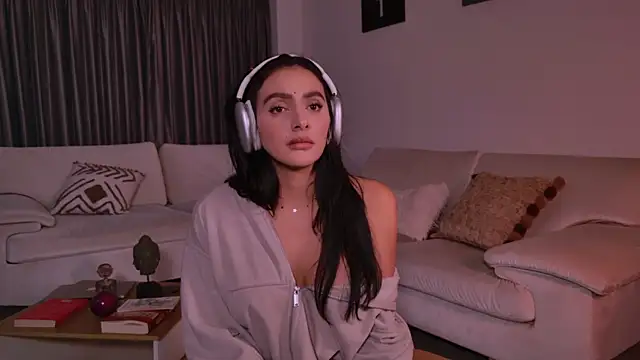 Milana De online show from October 7, 10:29 pm