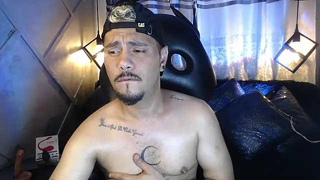 Snapshot of GSUS_PATRICK chatting on October 10, 8:52 pm GSUS PATRICK online show from October 10, 8:52 pm