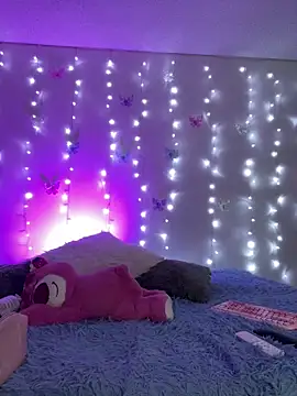 Snapshot of Candyyy_11 chatting on October 24, 7:21 pm Candyyy 11 online show from October 24, 7:21 pm