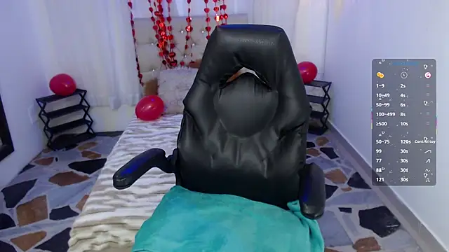 Snapshot of Sofia_granny chatting on February 22, 3:40 am Sofia granny online show from February 22, 3:40 am