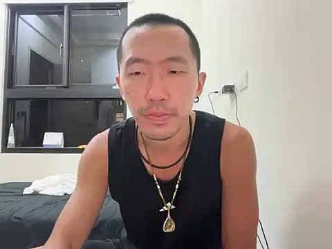 Snapshot of mrcaiziv chatting on October 18, 1:23 pm mrcaiziv online show from October 18, 1:23 pm