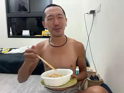 Snapshot of mrcaiziv chatting on October 20, 6:19 pm mrcaiziv online show from October 20, 6:19 pm